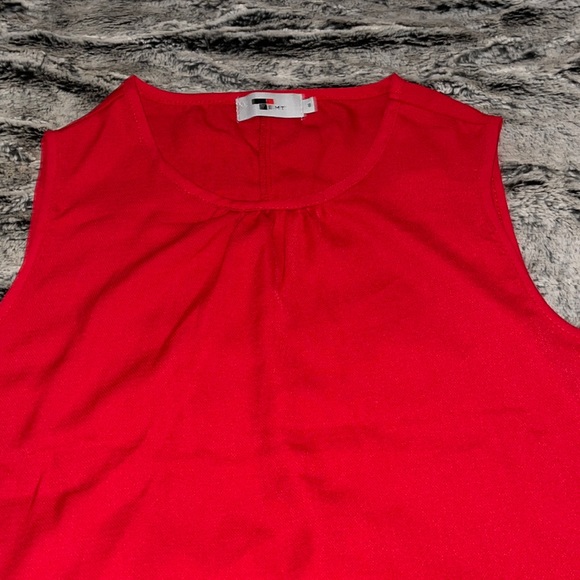 TEMT Sleeveless top for summers - Picture 2 of 4